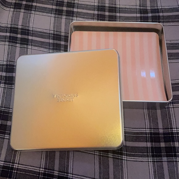 🟩 VS PINK RATE HTF Vintage Display Prop/Box 🟩 - Picture 5 of 7